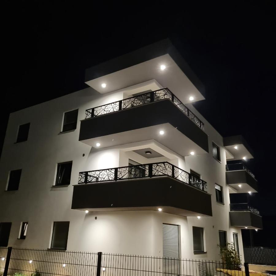 Apartments Happiness Trogir Exterior foto